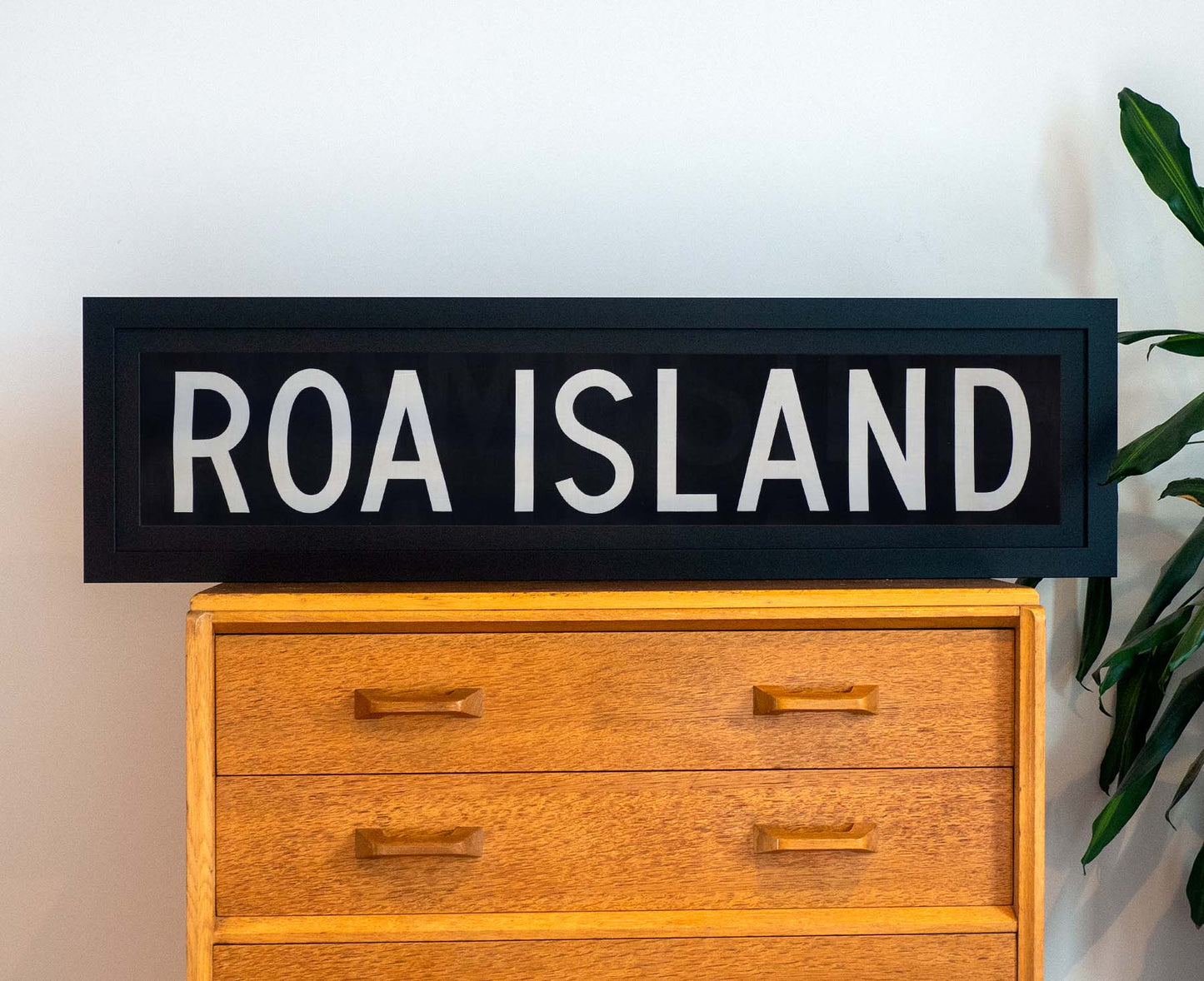 Roa Island 1960s Framed Bus Blind