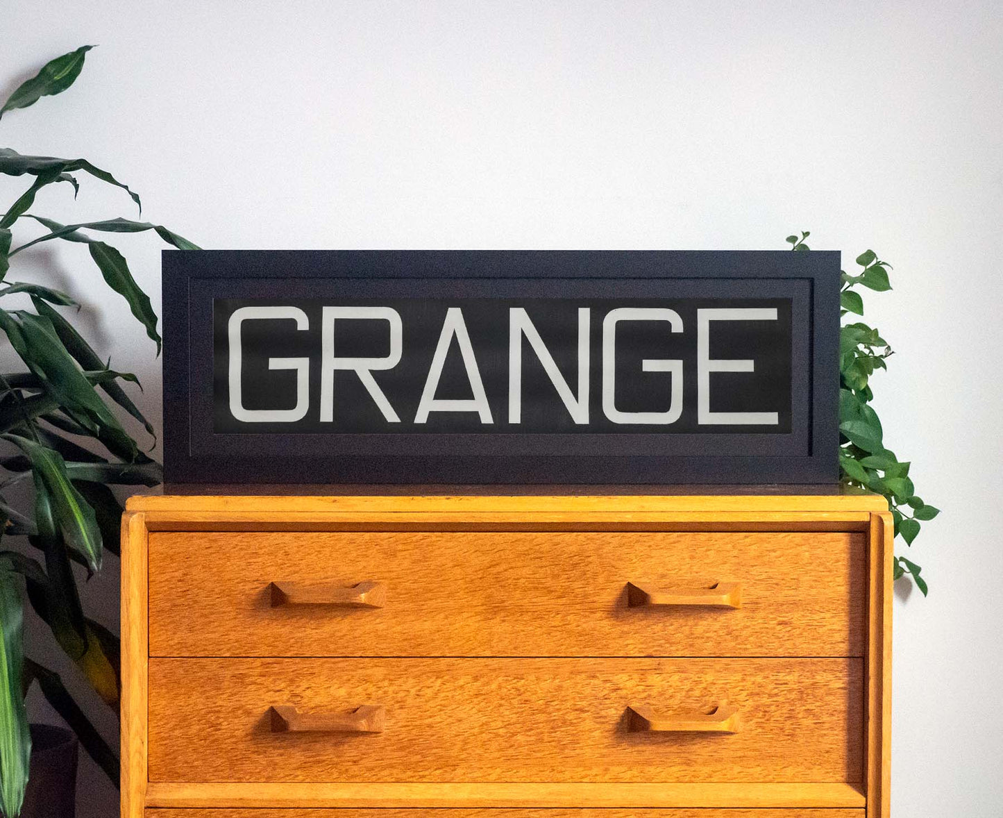 Grange 1960s Framed Bus Blind