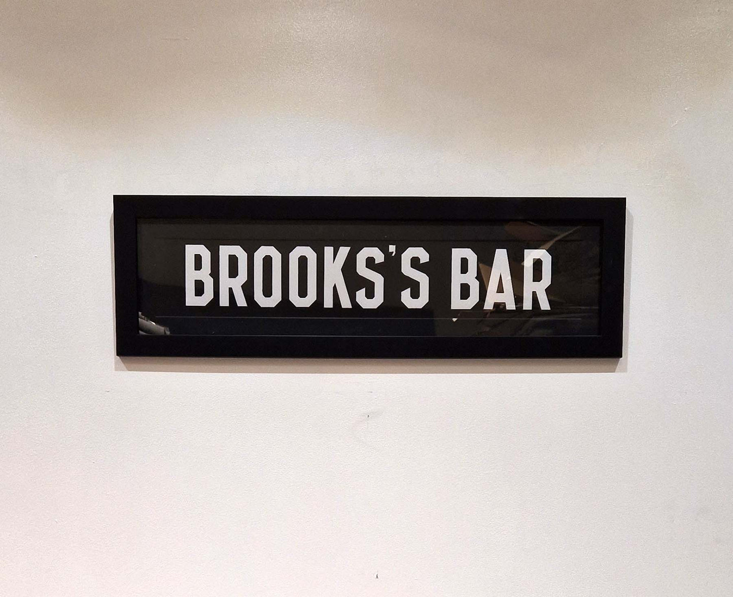 Brooks's Bar 1969 Framed Bus Blind Clearance